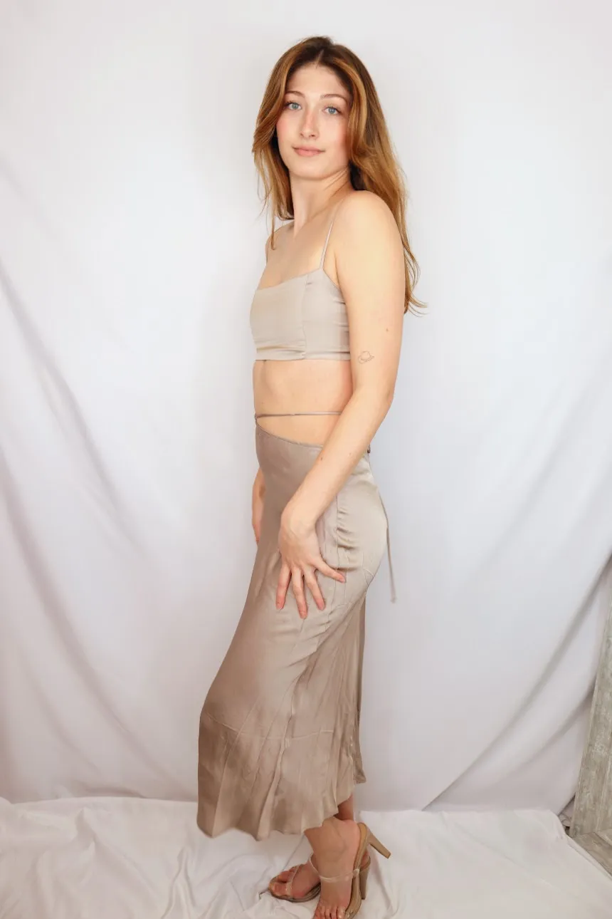 Alluring Set Skirt Chai