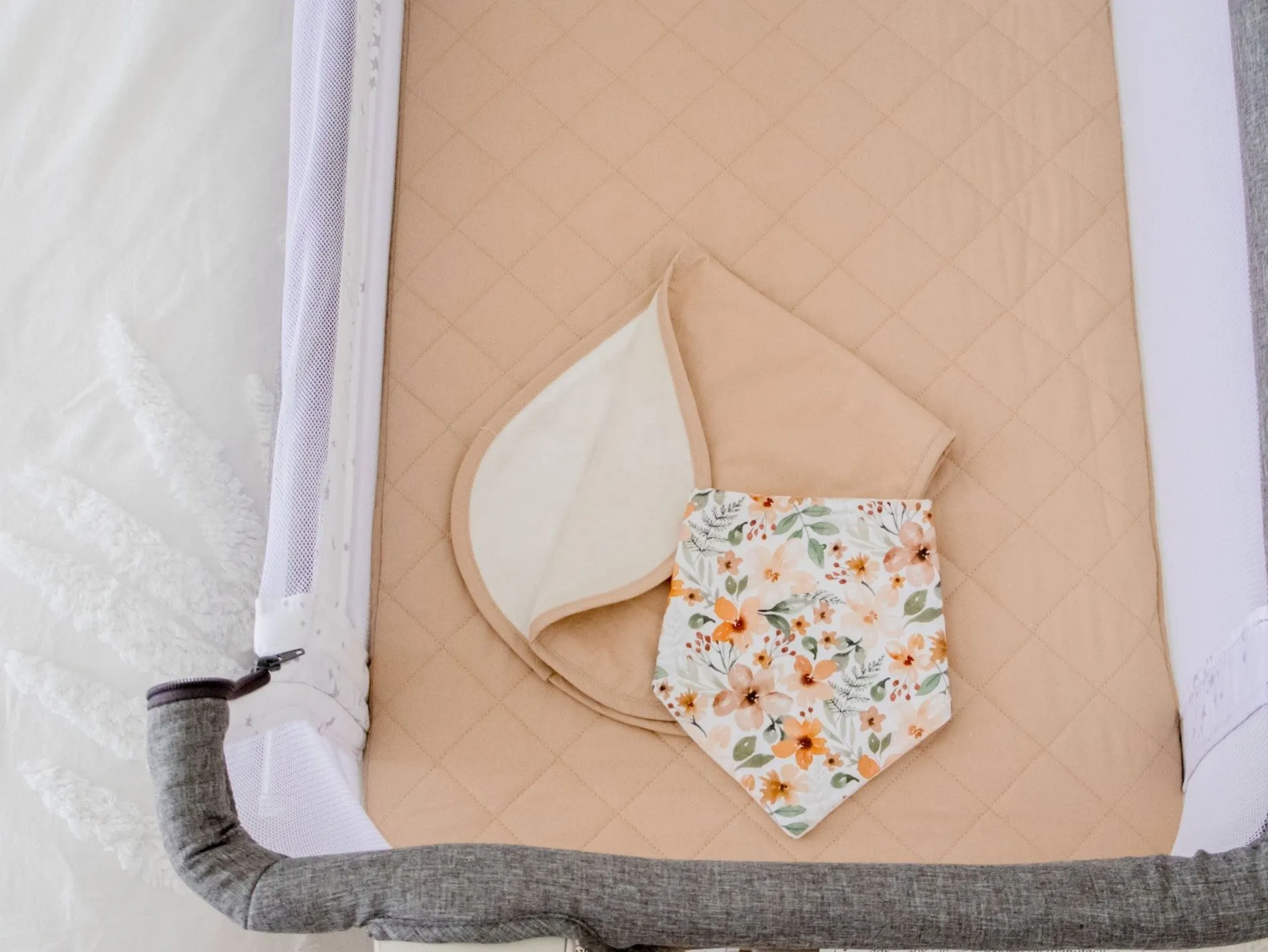 Bambella Co-Sleeper Fitted Waterproof Sheet | Nude