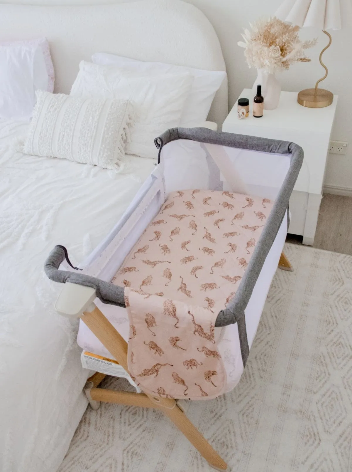 Bambella Co-Sleeper Fitted Waterproof Sheet |  Queen of the Jungle