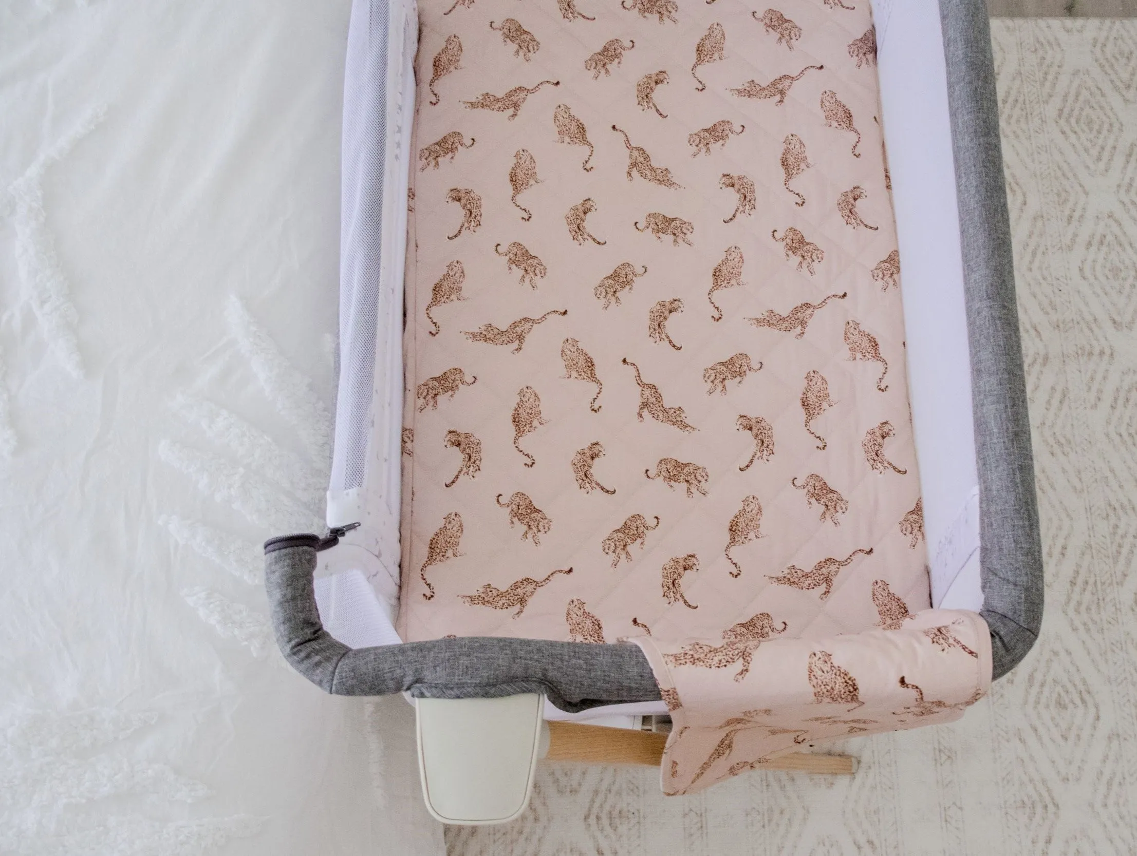 Bambella Co-Sleeper Fitted Waterproof Sheet |  Queen of the Jungle