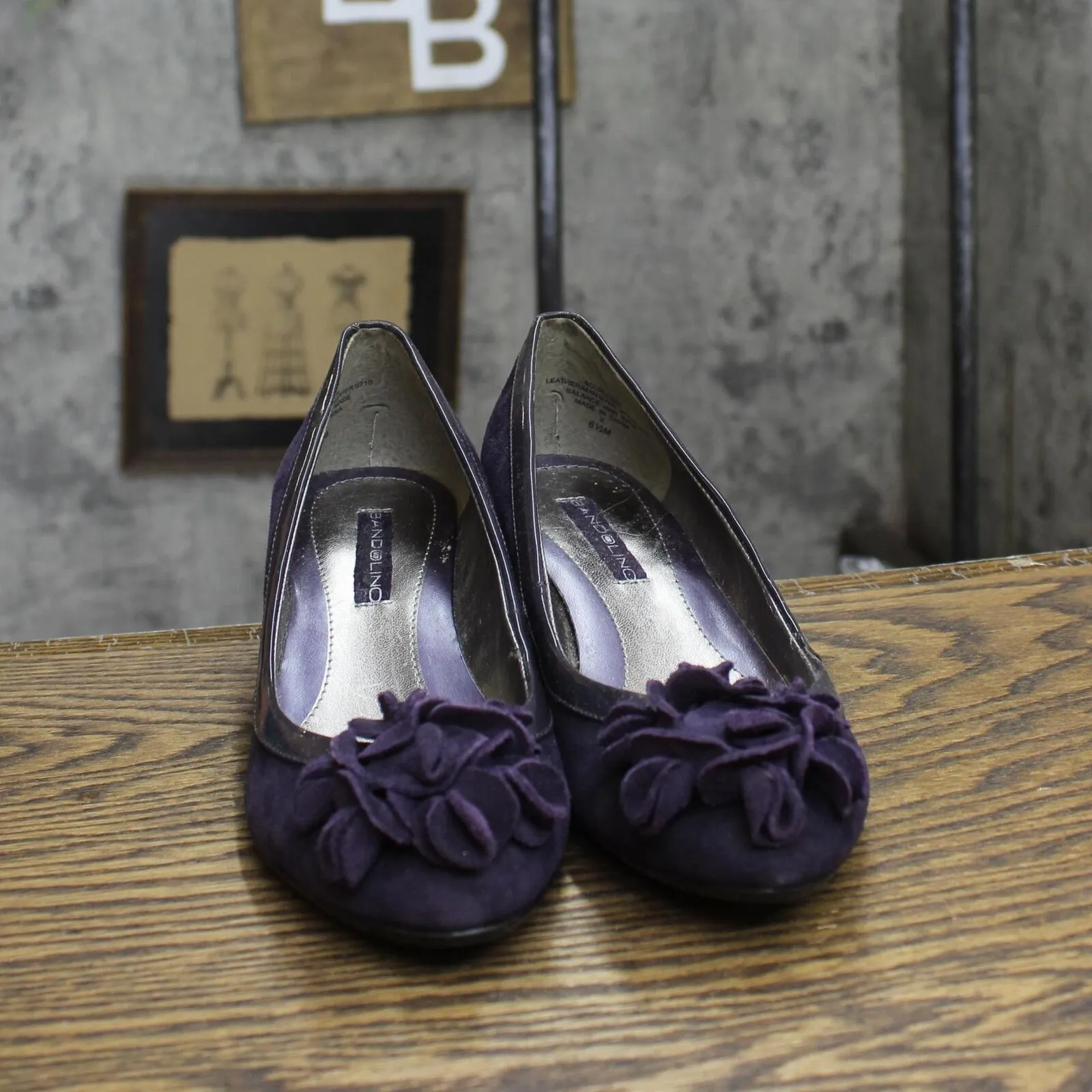 Bandolino Womens Vintage Satin Rose Wedges 1673d4fdcacb58 Dark Purple 6.5M