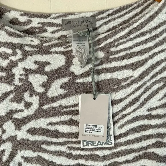 Barefoot Dreams Cozy Chic Ultra Lite Ocean Breeze Poncho in Dove Gray Animal