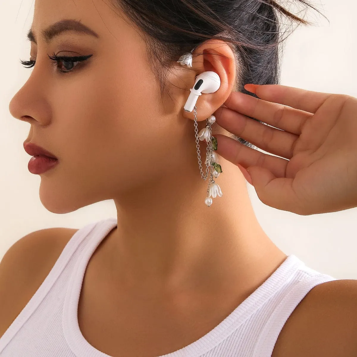 Chic Anti-lost Wireless AirPods Earphone Lily Of The Valley Ear Wrap
