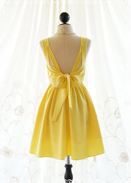 Chic Chiffon Bateau Yellow Homecoming Dress