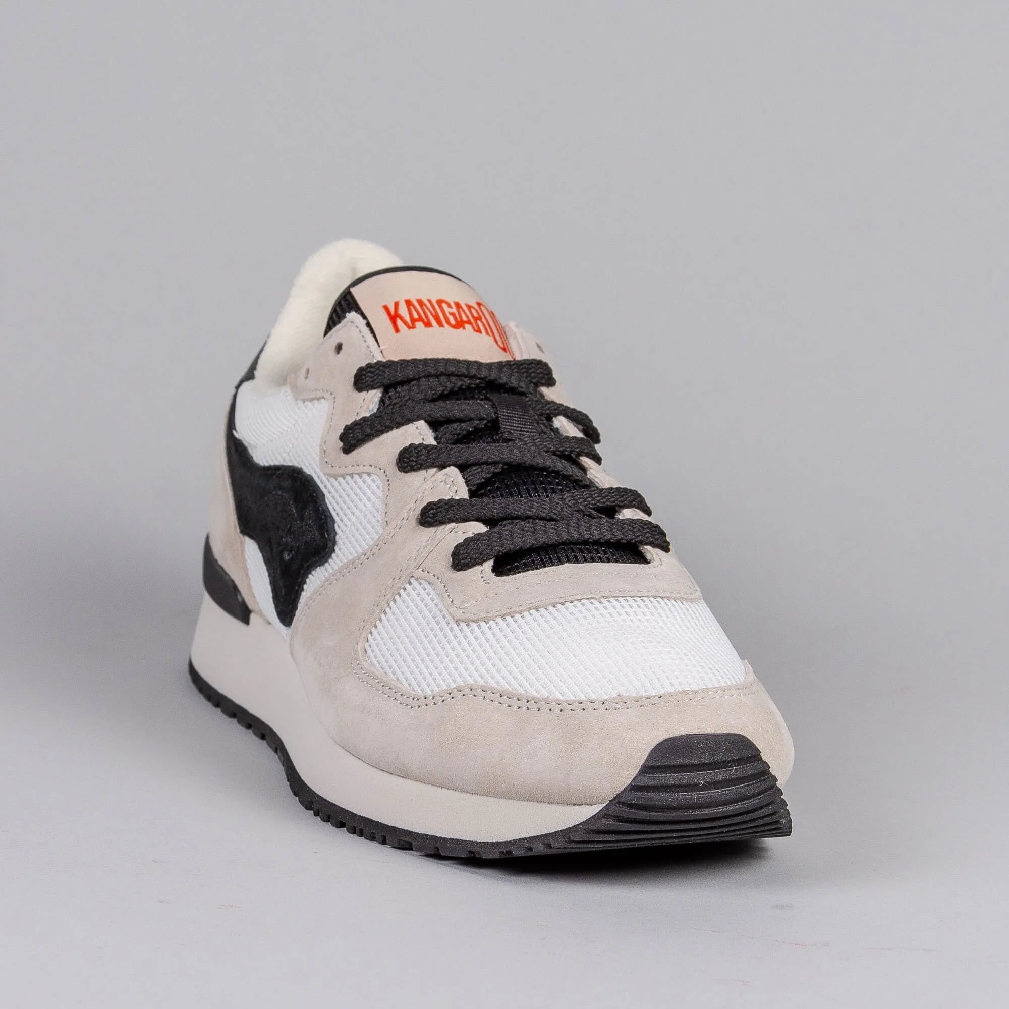 KangaROOS Aussie YING & YANG White