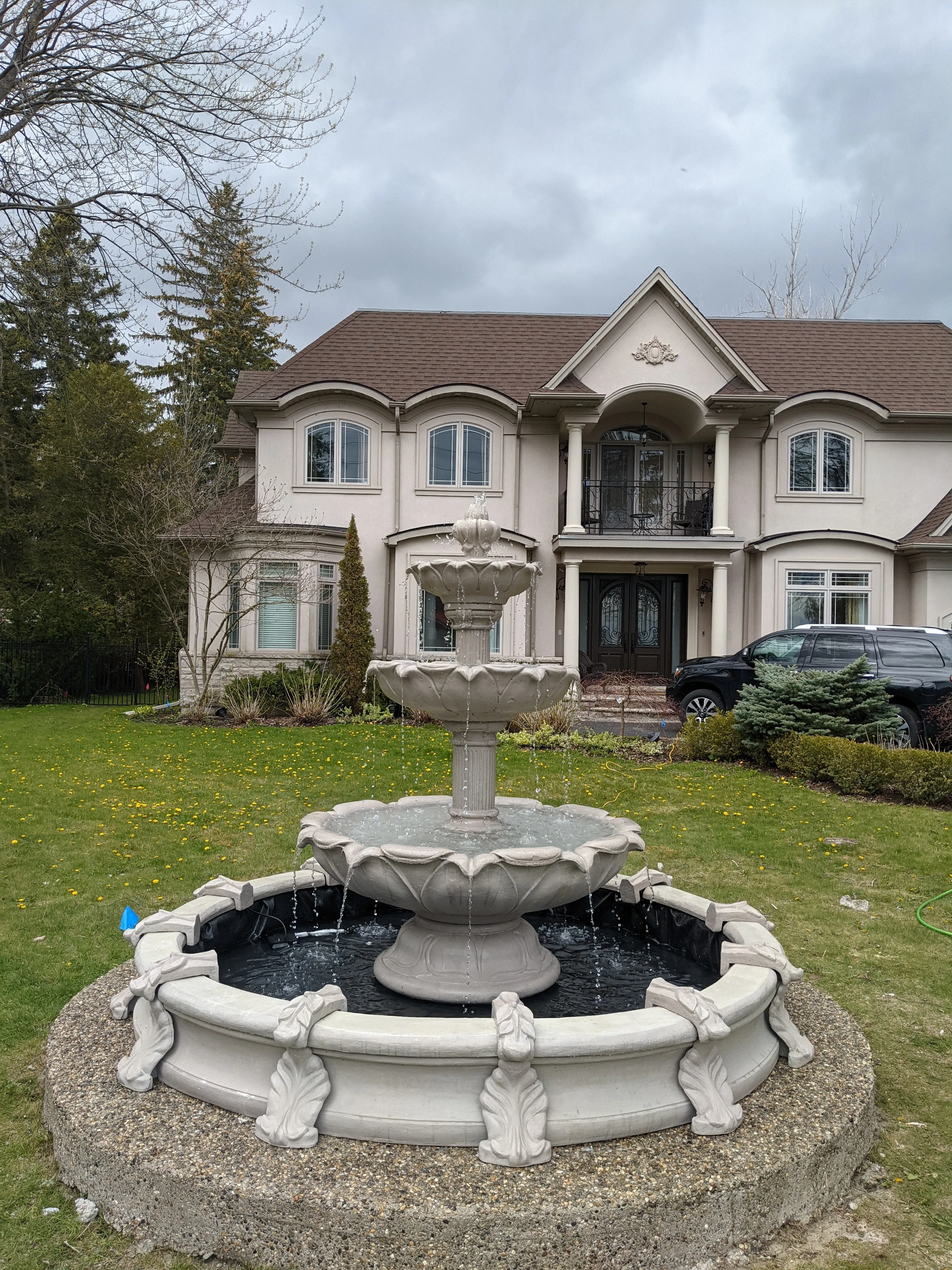 Large 3 Tier Leaf Fountain with Basin