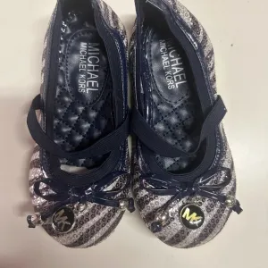 Michael Kors Girls Lil Kory Sequin Zebra Navy Silver Ballet Flat NEW