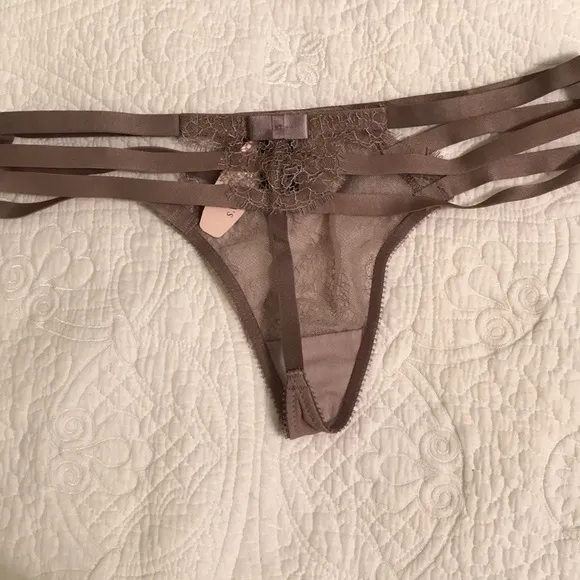 NEW VS Very Sexy Push-up Strappy Bra and Panty Set
