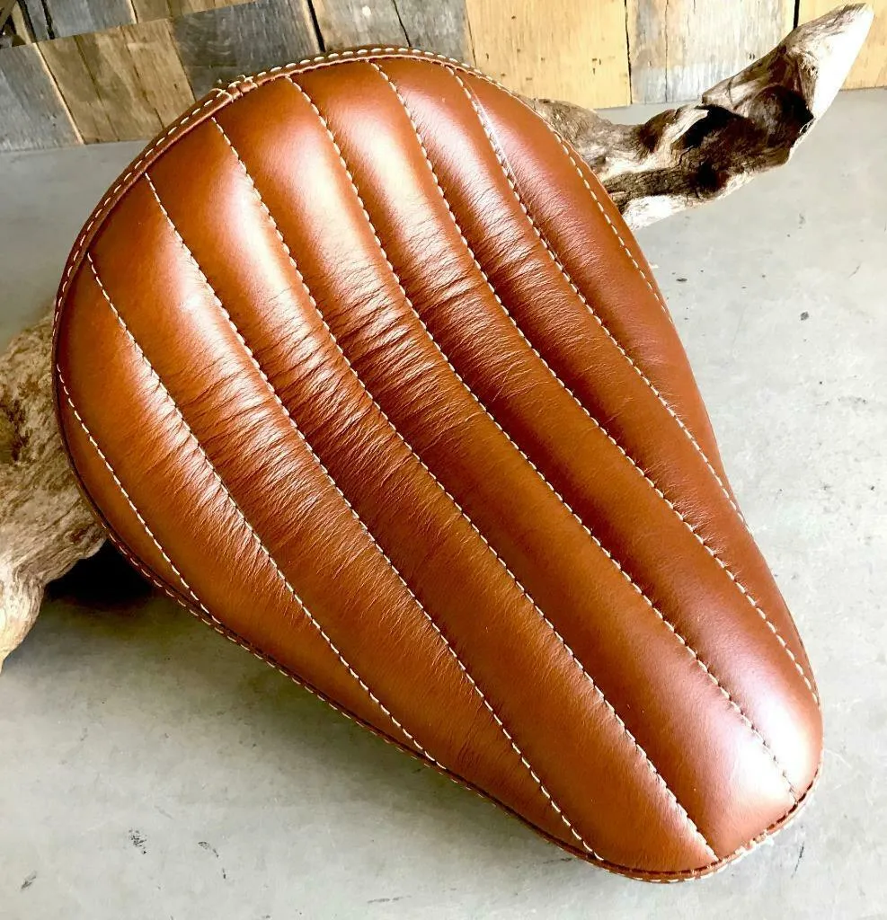 Seat Chopper Harley Sportster Bobber Bates Style Vintage Distressed Tuck Roll