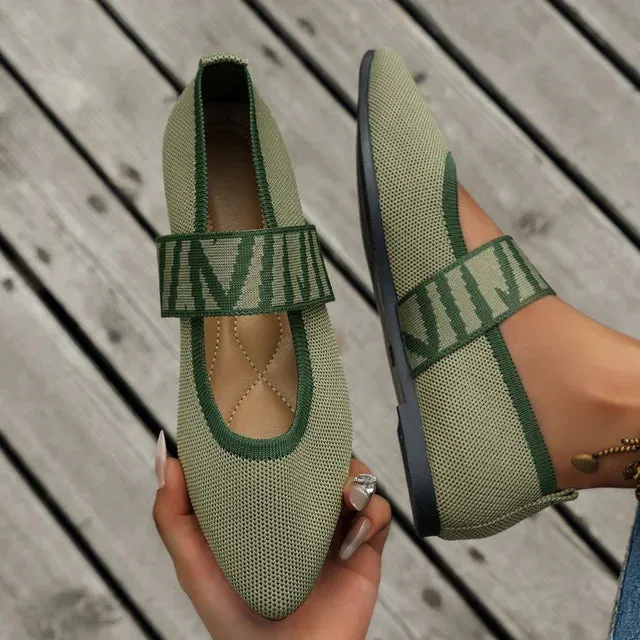 Women’s Ballet Flats – Pointed Toe – Textured Fabric – Wide Checked Strap – Casual Chic
