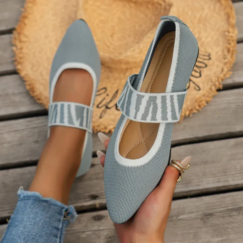 Women’s Ballet Flats – Pointed Toe – Textured Fabric – Wide Checked Strap – Casual Chic